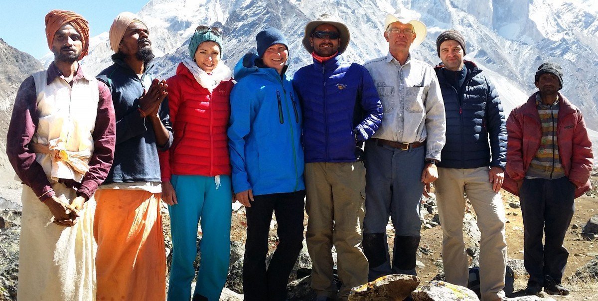 himalaya-pilgrimage-team-photo2-1200x604
